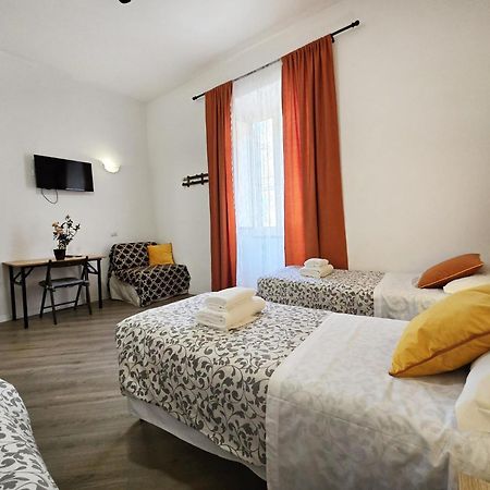 Myomax Guesthouse Рим Экстерьер фото