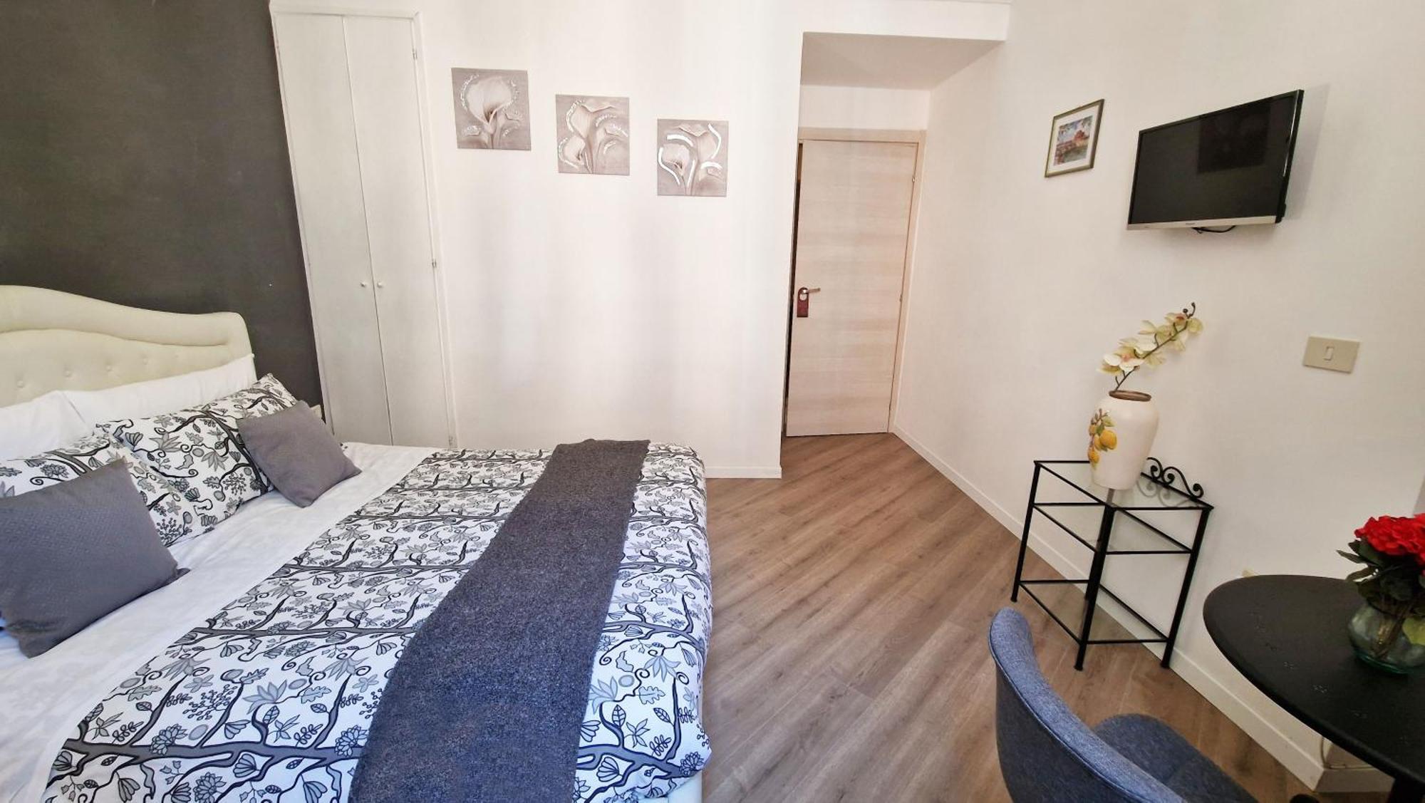 Myomax Guesthouse Рим Экстерьер фото