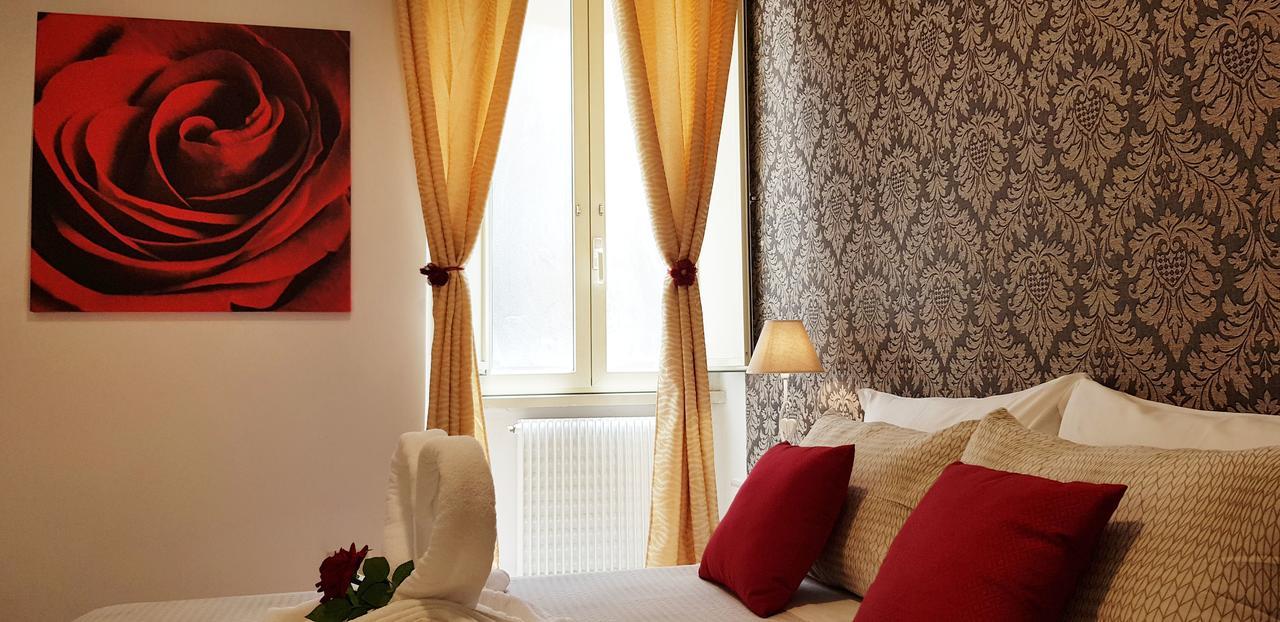 Myomax Guesthouse Рим Экстерьер фото